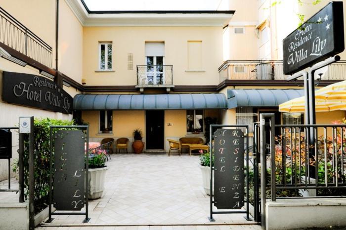 Hotel Residence Villa Lily Чезенатико Экстерьер фото